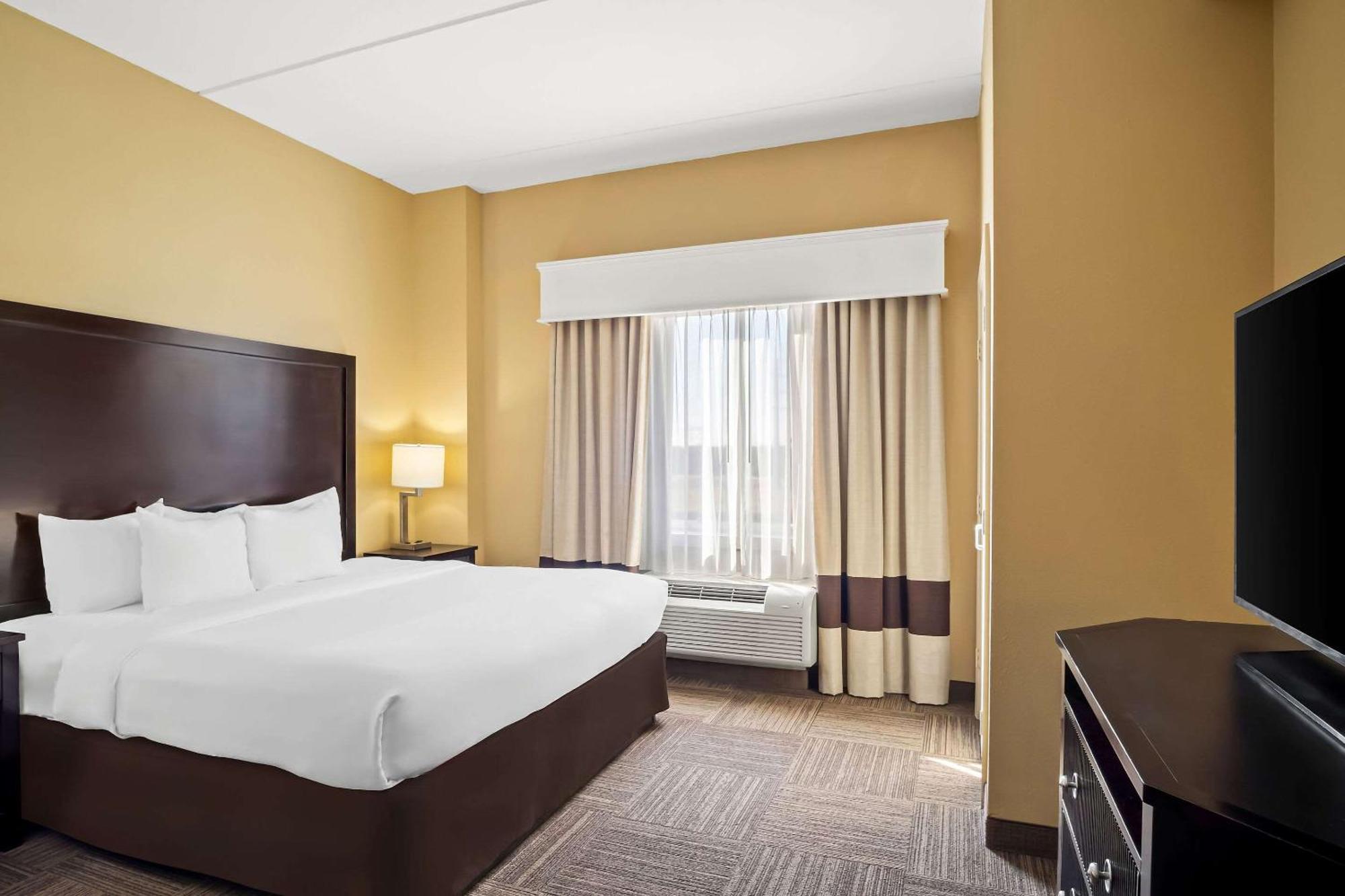 Comfort Suites Фриско Екстериор снимка